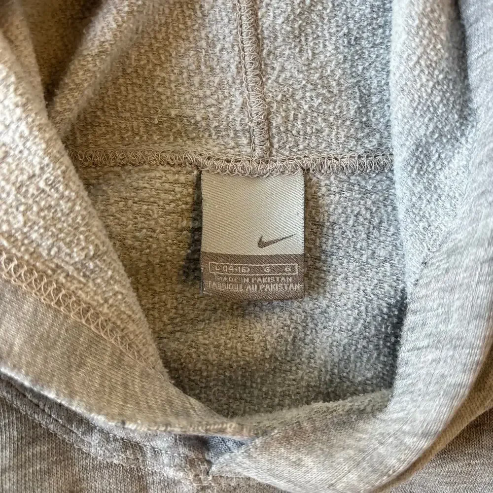 y2k vintage nike spellout embroidered thrashed hoodie
